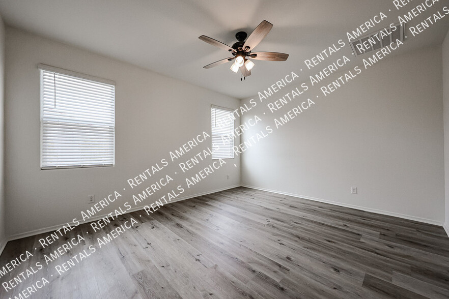 Building Photo - 36387 Pampoloma Ave