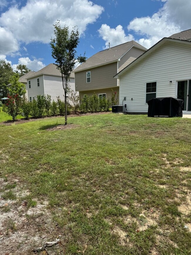 Building Photo - Wonderful Two Story Four Bedroom Home in B...