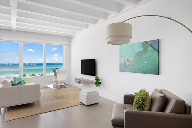 Building Photo - 4925 Collins Ave