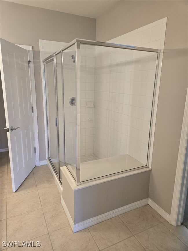 Building Photo - 10344 Whispering Palms Dr