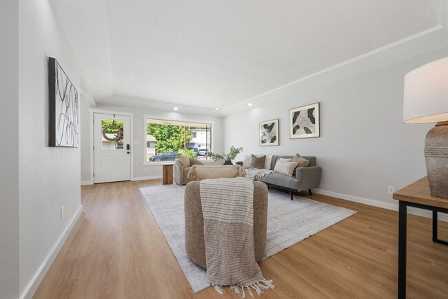 Building Photo - Beautifully Remodeled 4-Bedroom Rancher in...