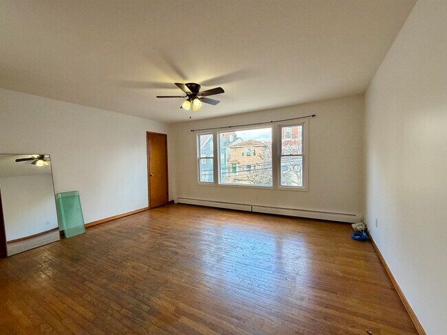 Building Photo - 57 Magnolia Ave