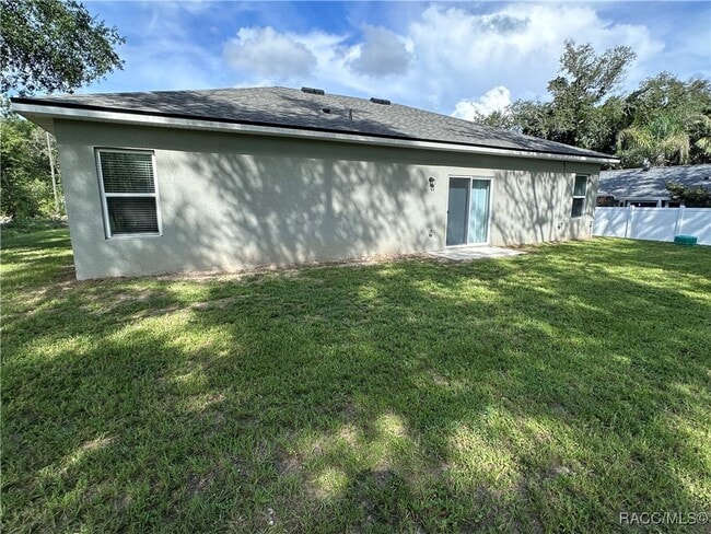 Building Photo - 8773 N Muller Way