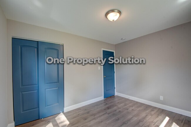 Building Photo - 4401 W 21st Ave