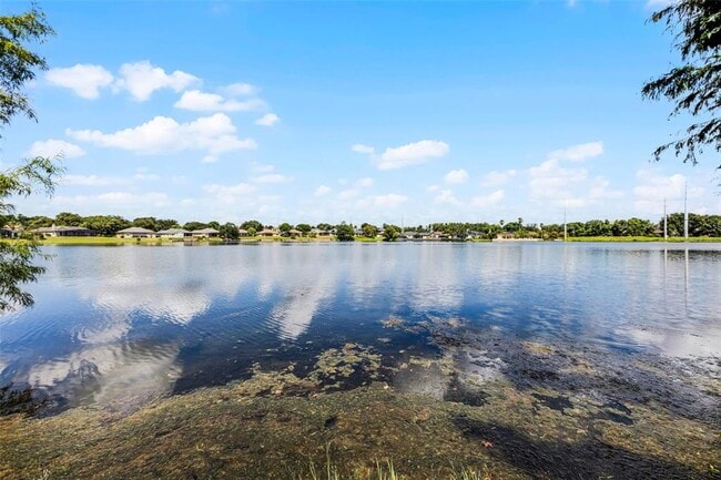 Building Photo - 508 Quail Lake Dr