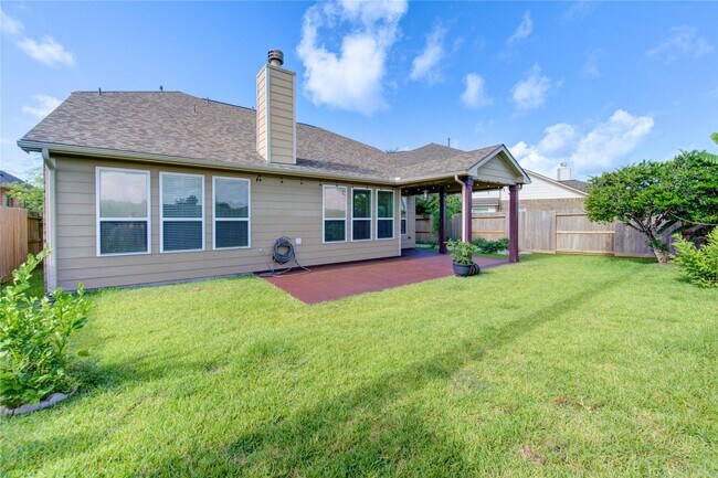 Building Photo - 6907 Stevenson Dr