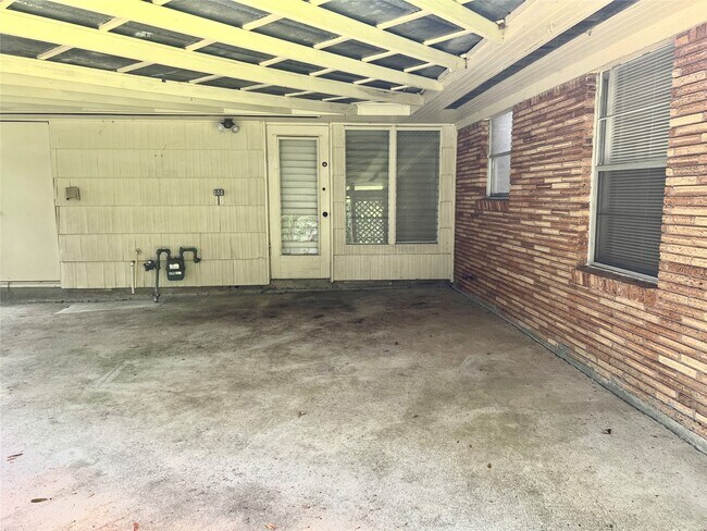 Building Photo - 4057 Woodfox St