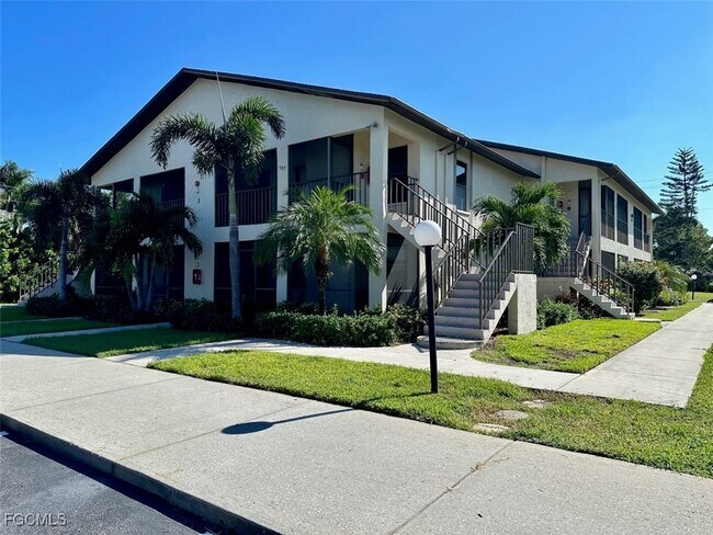 Primary Photo - 13115 Feather Sound Dr