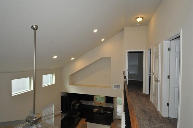 Building Photo - 7709 Menchaca Rd