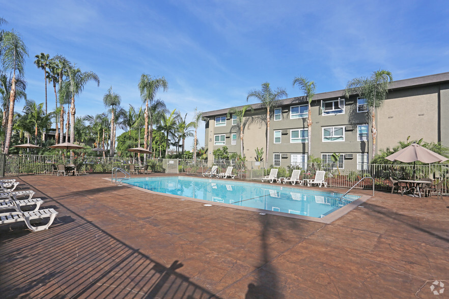 Nutwood East Apartments - 2456 E Nutwood Ave Fullerton CA 92831 ...