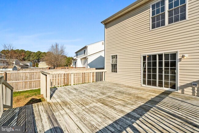 Building Photo - 21443 Hillary Ct