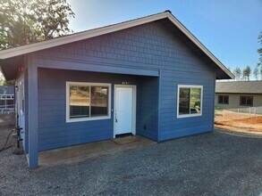 Building Photo - Rare Opportunity to Live on the Ridge!