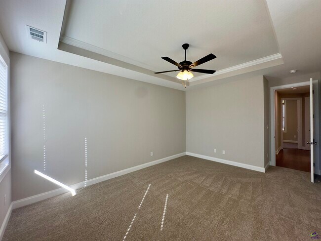 Building Photo - 111 Meyers Lake Dr