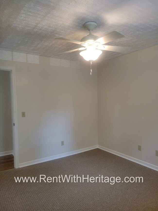 Building Photo - Gorgeous 3bd/2bath Brick Home/ Attention To Detail/ Upgrades Galore/ Great Location