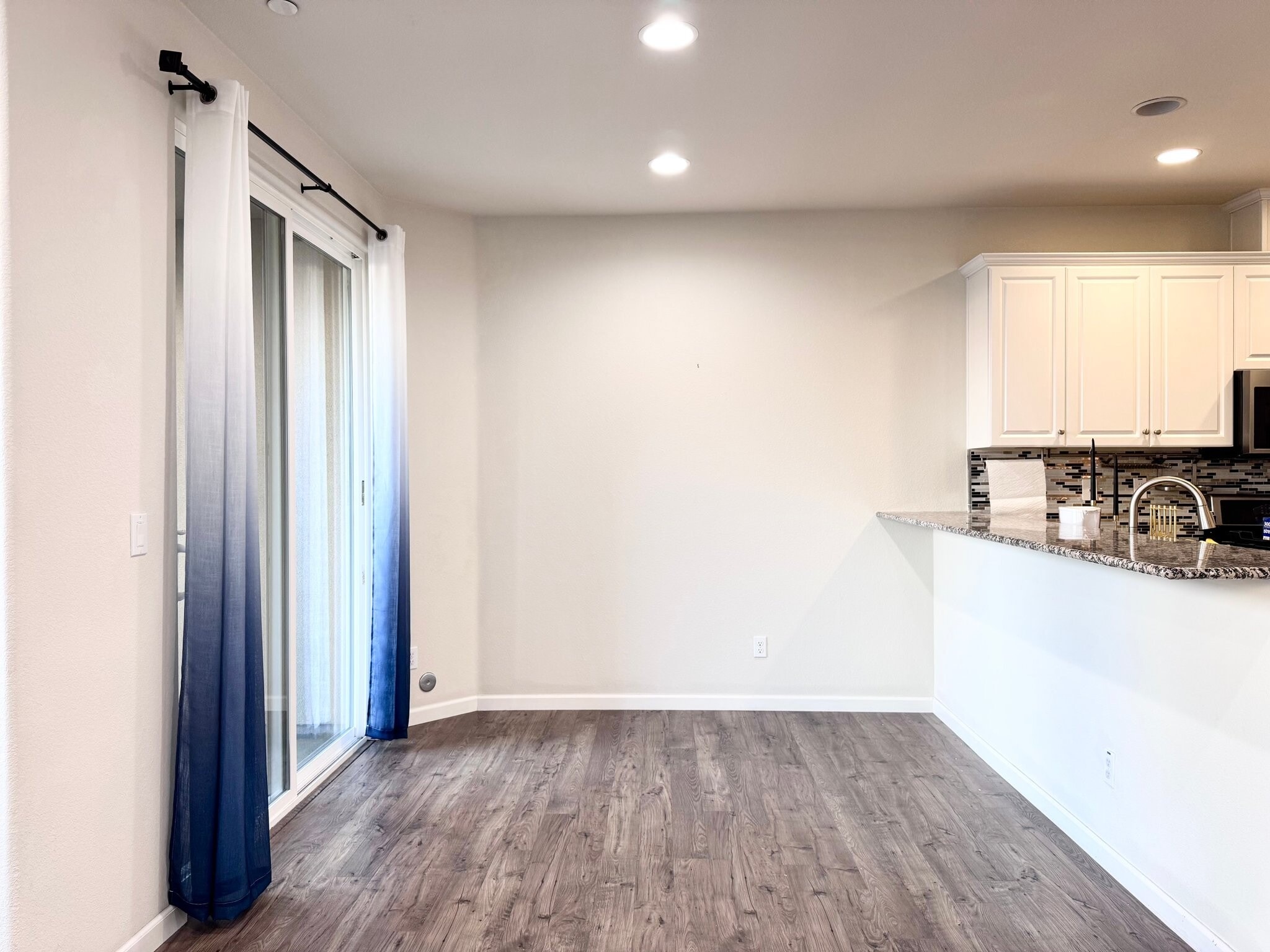 Building Photo - 1117 Genco Terrace