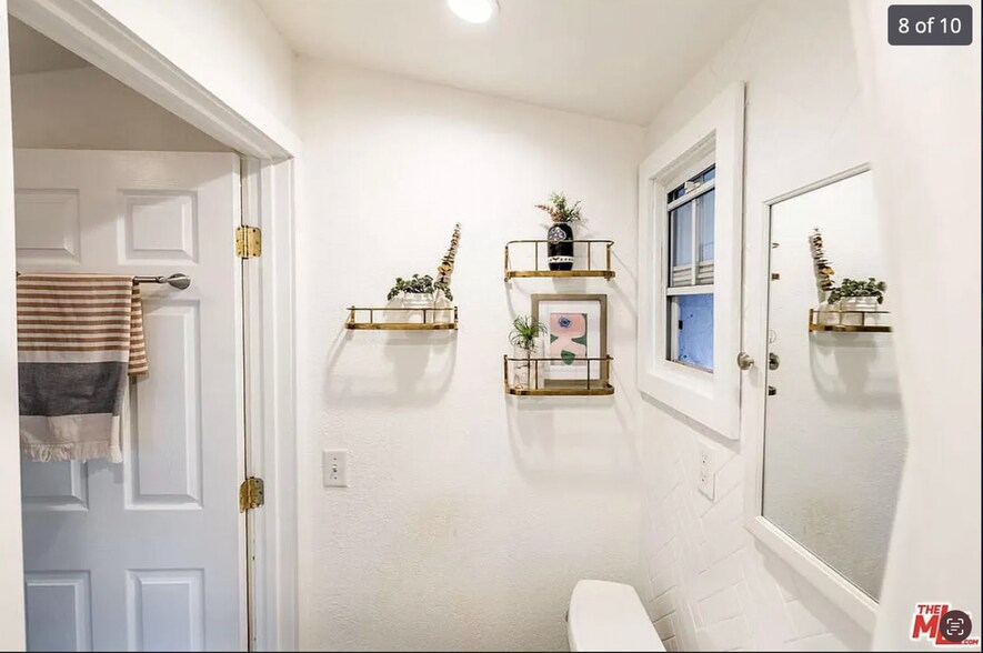 Building Photo - 1662 Glen Aylsa Ave