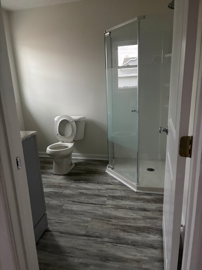 Building Photo - 730 Wilson St