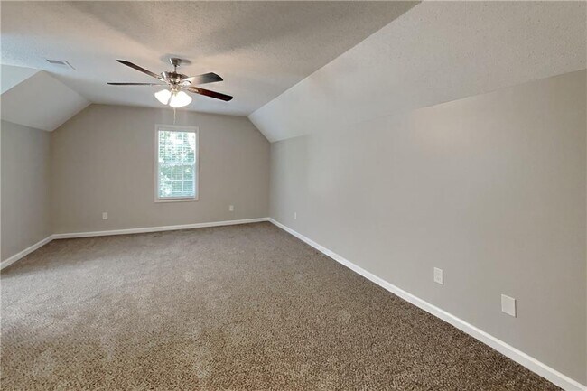 Building Photo - 241 Kipling Dr