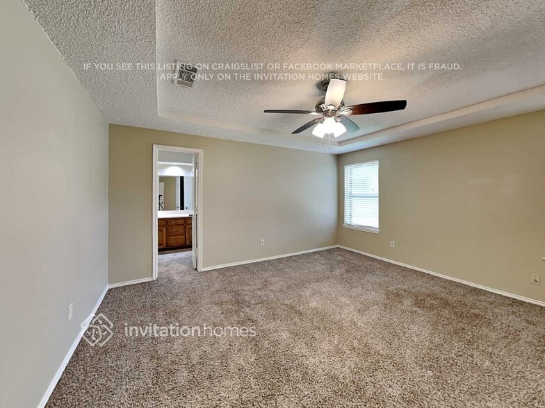 Building Photo - 1517 Woodvale Dr