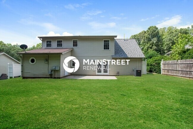 Building Photo - 3 Bedroom Pet-Friendly Home in High Point,...