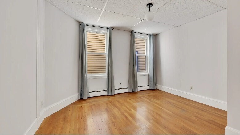 Building Photo - 823 Dorchester Ave