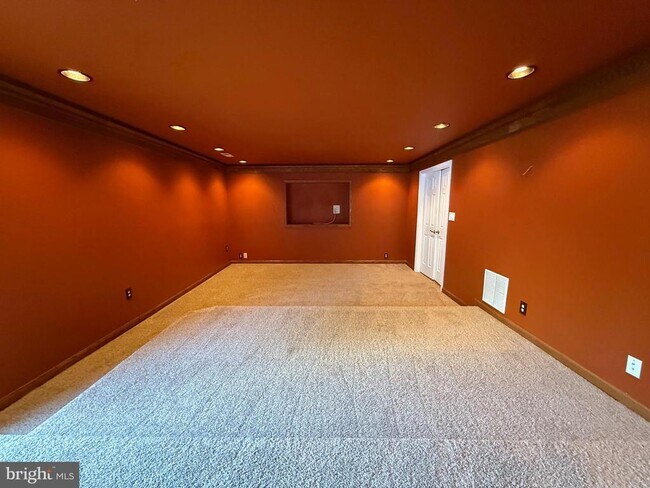 Building Photo - 18 Brushy Creek Cir