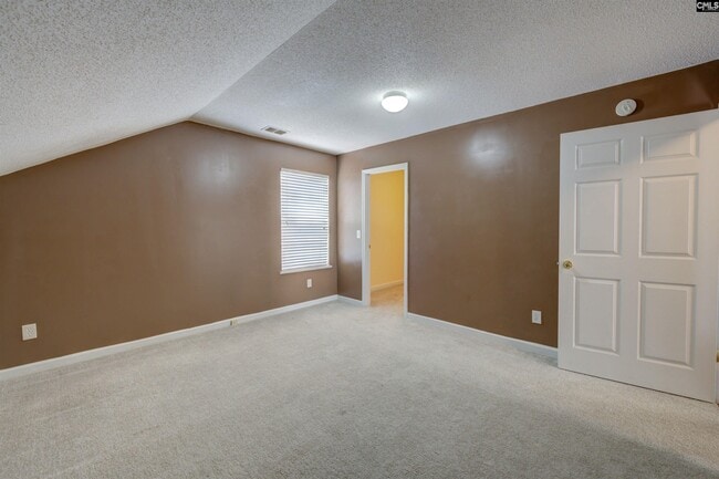 Building Photo - 1908 Lake Carolina Dr
