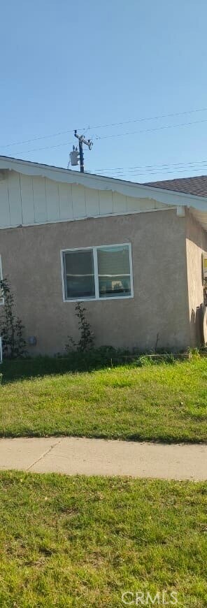 Building Photo - 11620 College Dr