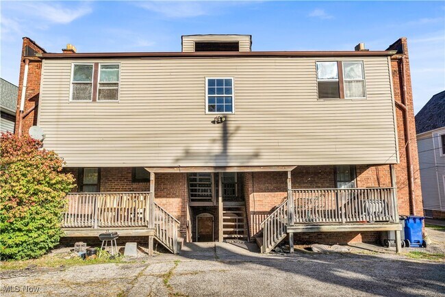 Building Photo - 1512 W 116th St