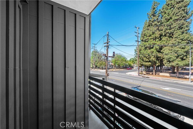 Building Photo - 6700 Kester Ave