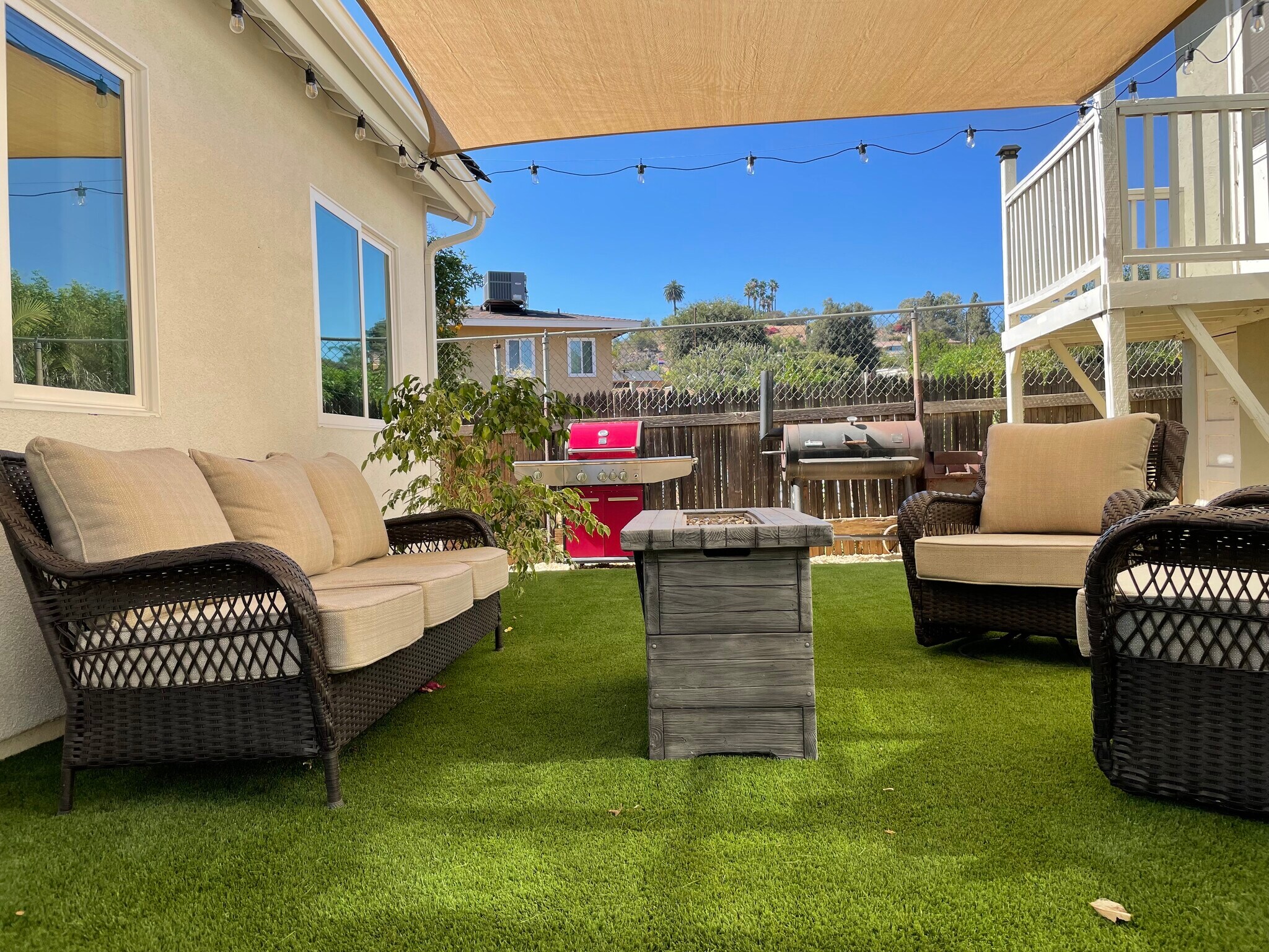 Building Photo - 1191 Hillside St