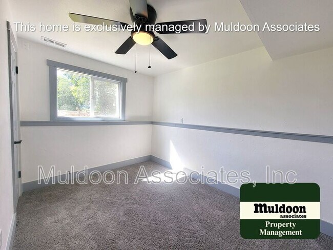 Building Photo - 4375 Millburn S