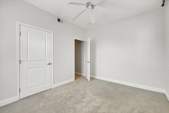 Building Photo - 1501 Secret Ravine Pkwy