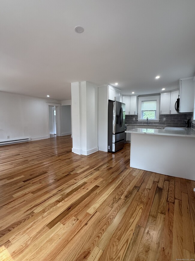 Building Photo - 30 Olds St