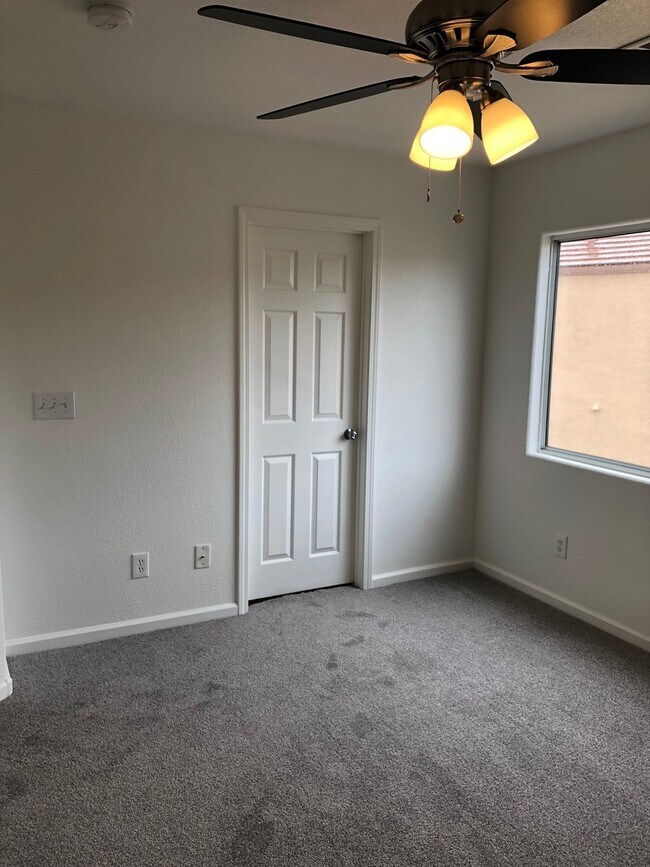 Building Photo - Spacious 2-Story Home with Oversized Beds ...