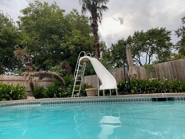 Building Photo - 1312 Quailfield Cir