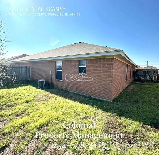 Building Photo - 1627 Yuma Trail