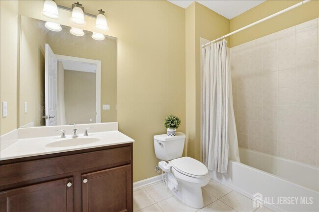 Building Photo - 86 Davinci Dr