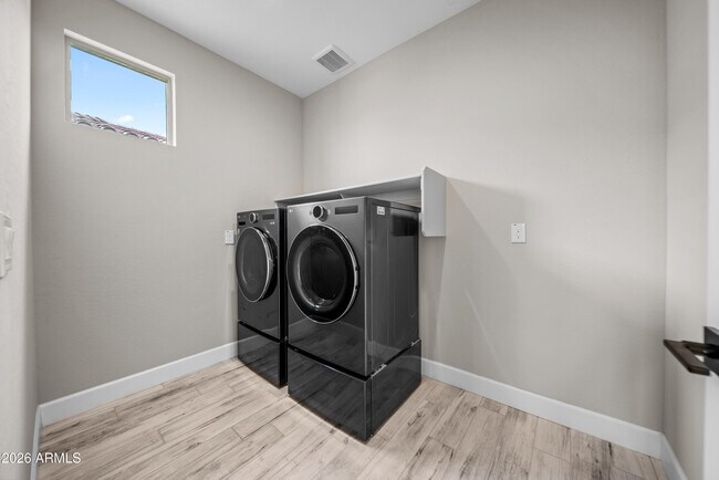 Building Photo - 3106 Prospector Wy