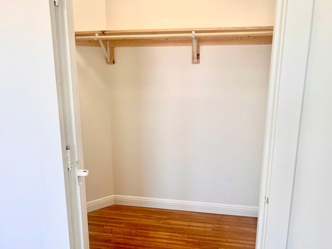Building Photo - Fully Renovated Bright Corner Apartment wi...