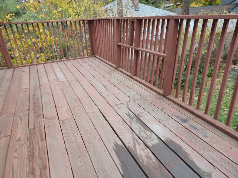 Building Photo - 3912 E Hartson Ave