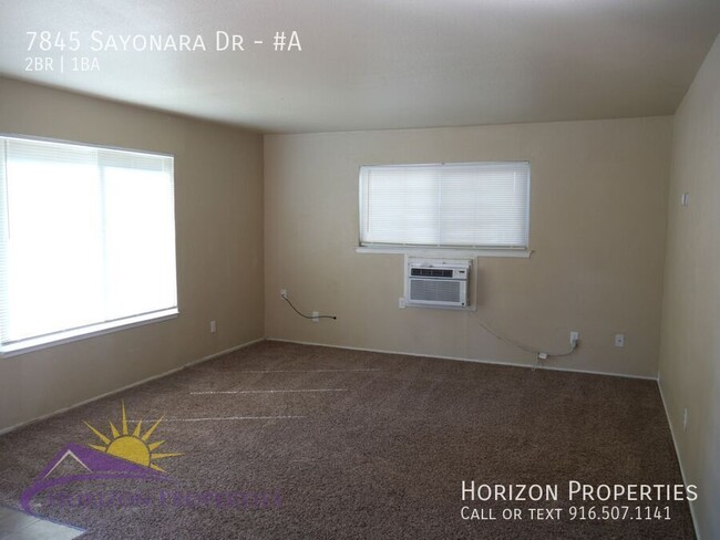 Building Photo - 2 Bed 1 Bath Remodeled Fourplex Unit - Cit...