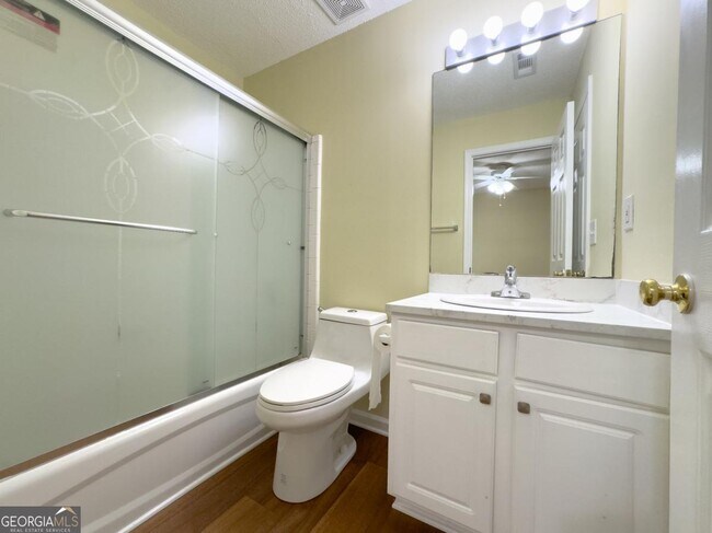 Building Photo - 3025 Oxwell Dr NW