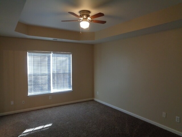 Building Photo - 1578 Laurel Ledge Dr