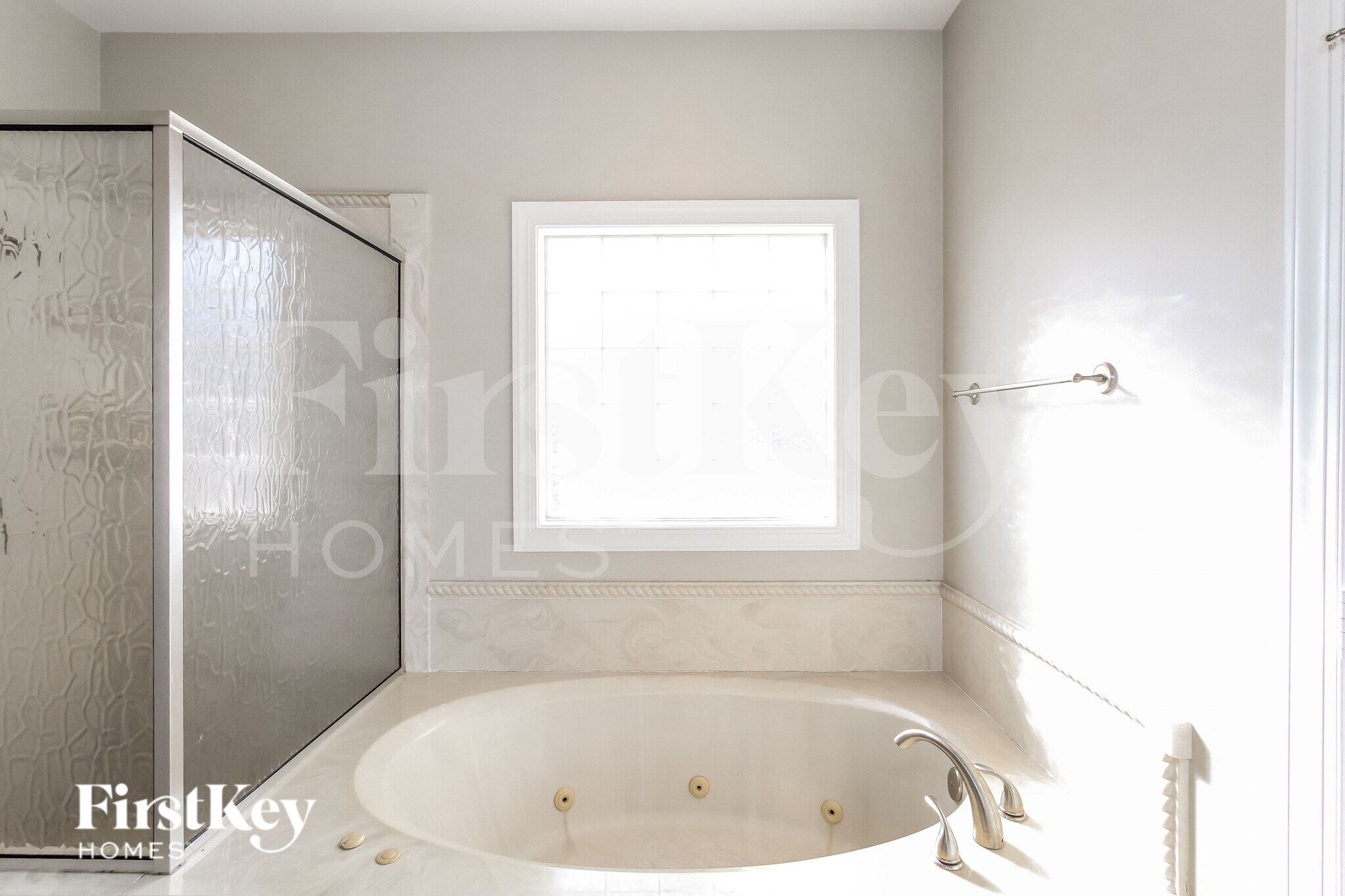 Building Photo - 6209 Shades Pointe Ln