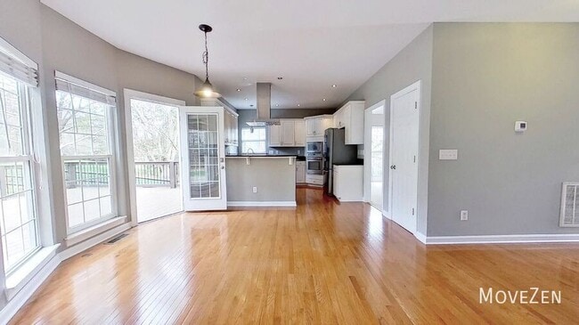Building Photo - 10516 Rougemont Ln
