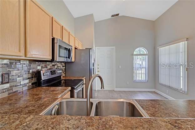 Building Photo - 7819 Turkey Oak Ln