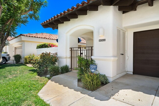 Building Photo - 79695 Mandarina