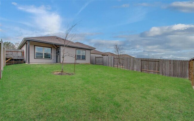 Building Photo - 14810 Archer Ct