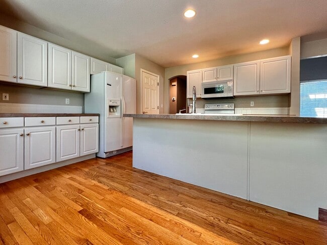 Building Photo - 3 Bed, 3 Bath House in Southeast Fort Coll...